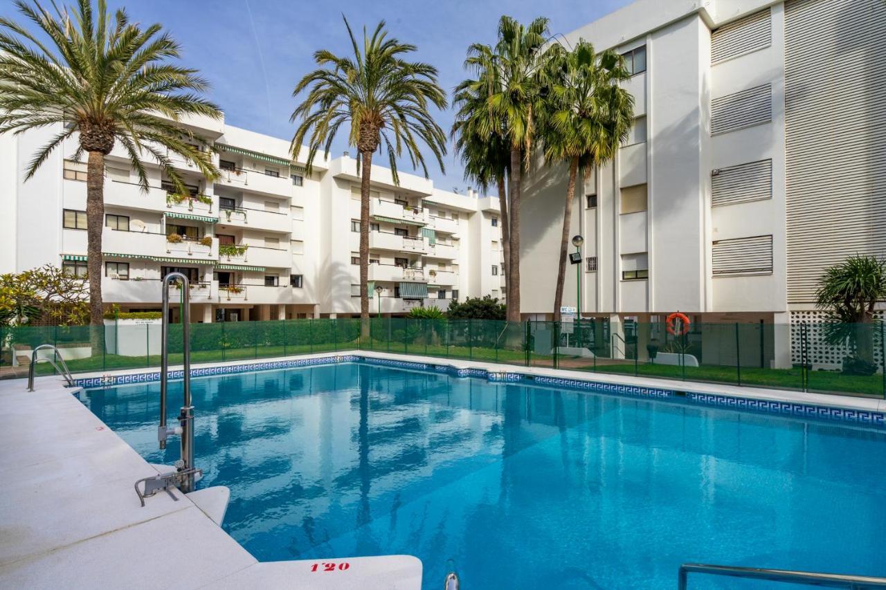 Апартаменти Carihuela Playa Торремолінос Екстер'єр фото